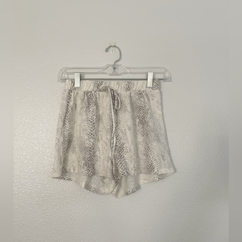 Fantastic Fawn shorts